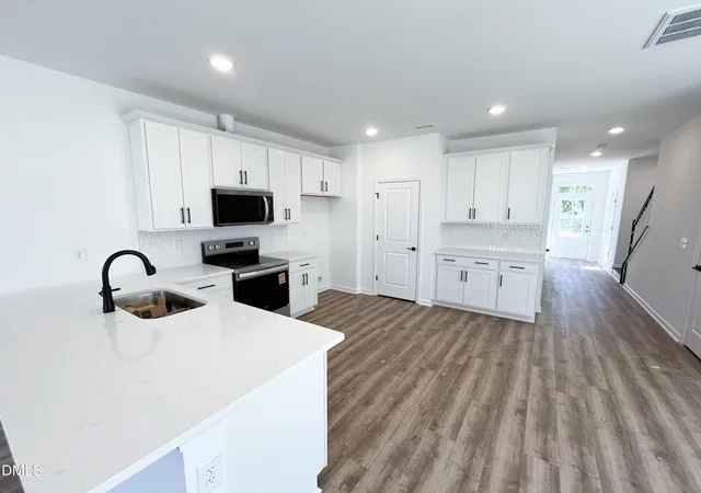 Photo 4 of Townhouse for sale at 1531 Wendell Valley Blvd, Wendell, NC 27591 | MLS# 10169841 | Listing updated on 2026-08-17