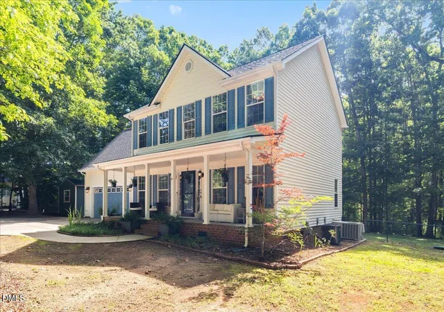3rd image of 25 Ballinger Dr, Youngsville, NC 27596 | MLS# 10172935