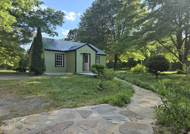 Homes for sale in Liberty, NC | 1800 Pleasant Hill Liberty Rd, Liberty, NC 27298 | MLS# 10170997