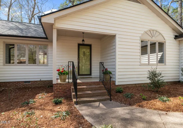 Photo 3 of Sale Pending at 512 Argyll Dr, Sanford, NC 27332 | MLS# 10169988 | Listing updated on 2026-07-29