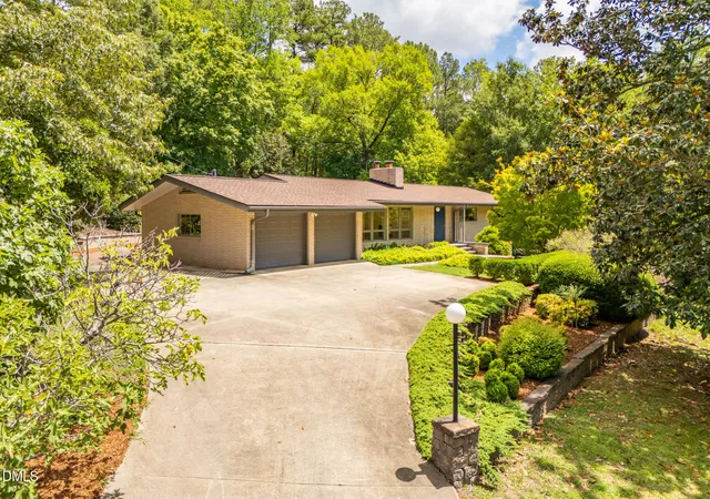 Homes for sale in Chapel Hill, NC | 604 Caswell Rd, Chapel Hill, NC 27514 | MLS# 10177587