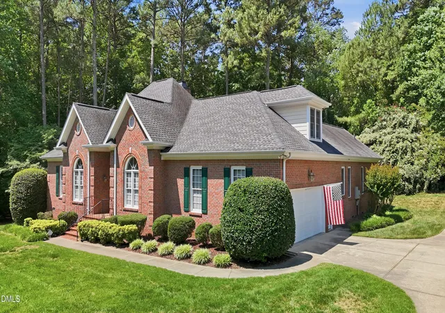 Photo 2 of Single family home for sale at 1437 Kinsdale Dr, Raleigh, NC 27615 | MLS# 10171282 | Listing updated on 2026-09-15
