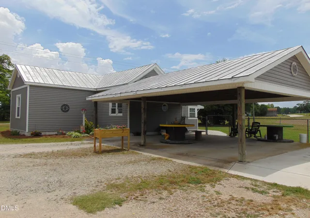 Photo 3 of Single family home for sale at 3502 E Old Spring Hope Rd, Rocky Mount, NC 27804 | MLS# 10169991 | Listing updated on 2026-08-26