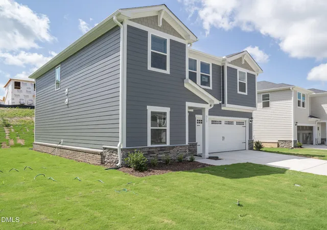 Photo 3 of Single family home for sale at 513 Southland Dr, Zebulon, NC 27597 | MLS# 10171807 | Listing updated on 2026-09-02