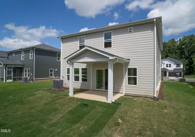Photo 4 of Single family home for sale at 509 Southland Dr, Zebulon, NC 27597 | MLS# 10171793 | Listing updated on 2026-09-02