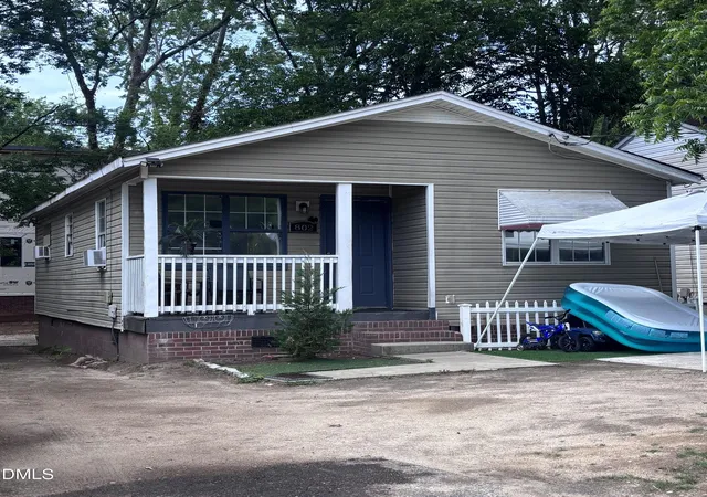 2nd image of 802 Vardaman St, Raleigh, NC 27610 | MLS# 10171634