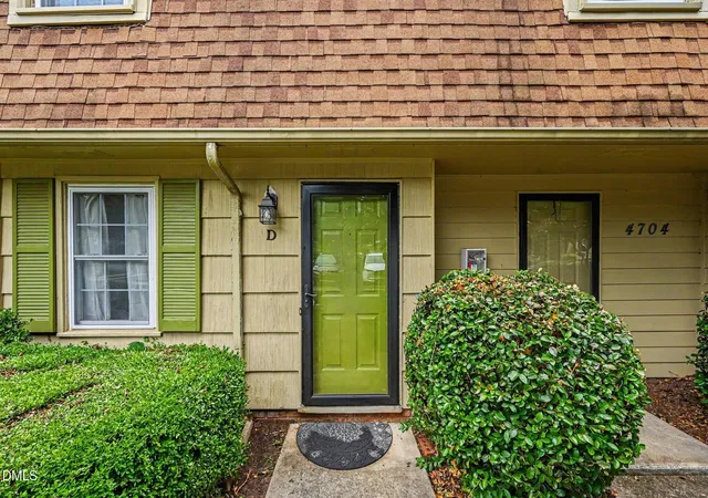4th image of 4704 Blue Bird Ct, Raleigh, NC 27606