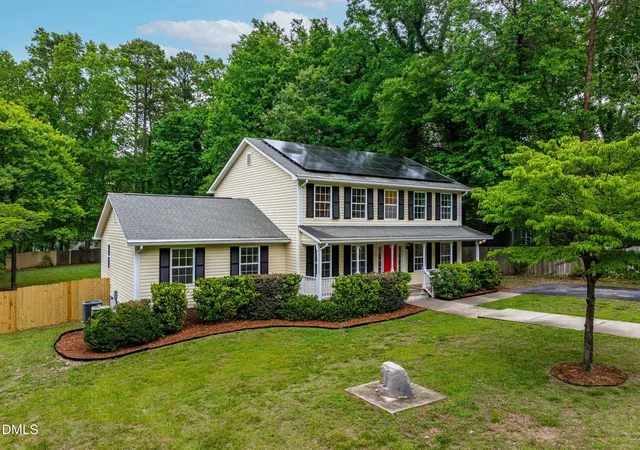 2nd image of 310 Epperson Dr, Durham, NC 27712 | MLS# 10170086
