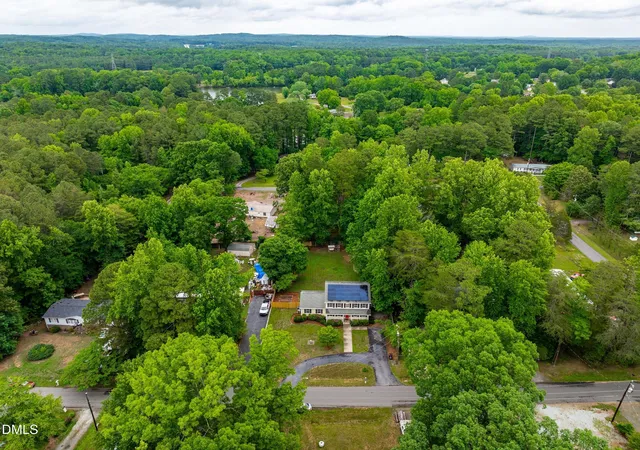 3rd image of 310 Epperson Dr, Durham, NC 27712 | MLS# 10170086