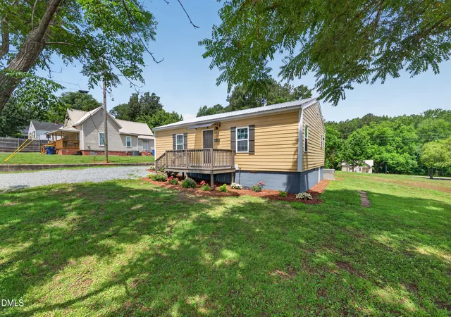 23rd image of 318 W 5th St, Siler City, NC 27344 | MLS# 10170212