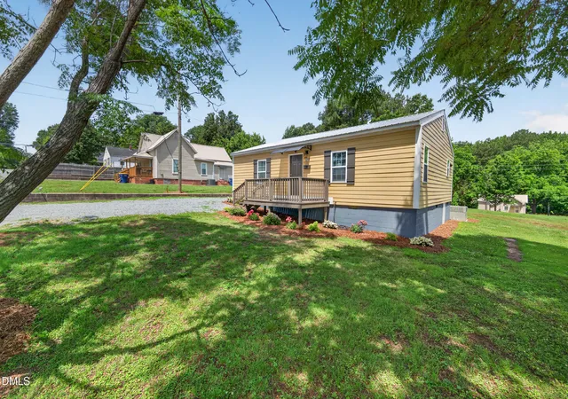 2nd image of 318 W 5th St, Siler City, NC 27344 | MLS# 10170212