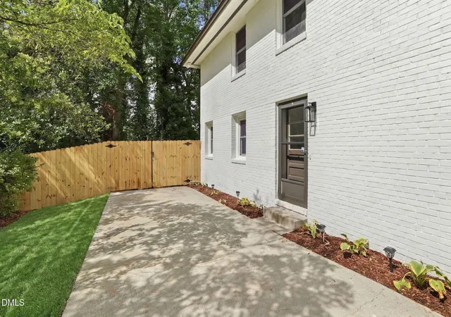 Homes for sale in Raleigh, NC | 1810 Varnell Ave, Raleigh, NC 27612 | MLS# 10170347