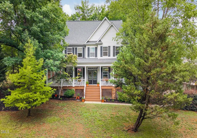 Photo 1 of Sale Pending at 726 Ruth Cir, Fuquay Varina, NC 27526 | MLS# 10170303 | Listing updated on 2026-07-18