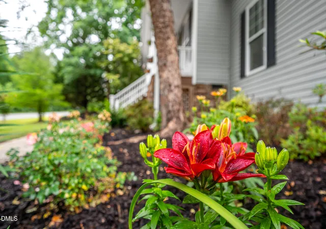 Photo 3 of Sale Pending at 726 Ruth Cir, Fuquay Varina, NC 27526 | MLS# 10170303 | Listing updated on 2026-07-18