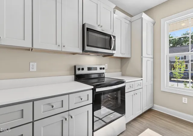 5th image of 408 Meridian Xing, Sanford, NC 27330 | MLS# 10170105