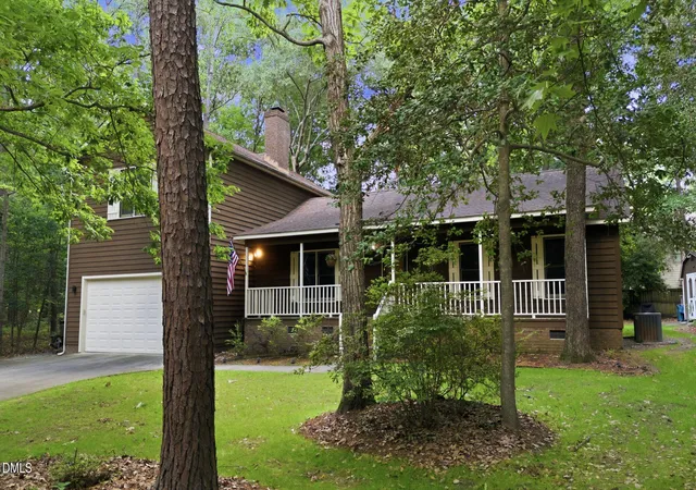 Photo 2 of Sale Pending at 6605 Willow Chase Dr, Willow Springs, NC 27592 | MLS# 10170955 | Listing updated on 2026-08-25