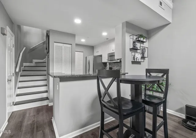 2nd image of 3806 Grey Harbor Dr #302, Raleigh, NC 27616 | MLS# 10172933