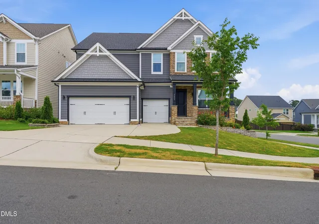 Photo 3 of Single family home for sale at 5209 Windmere Chase Dr, Raleigh, NC 27616 | MLS# 10170389 | Listing updated on 2026-09-13