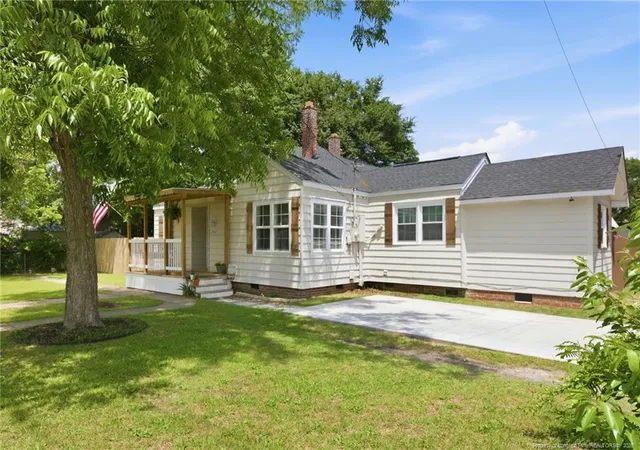 Photo 5 of Sale Pending at 202 N Jackson St, Raeford, NC 28376 | MLS# 763342 | Listing updated on 2026-07-18