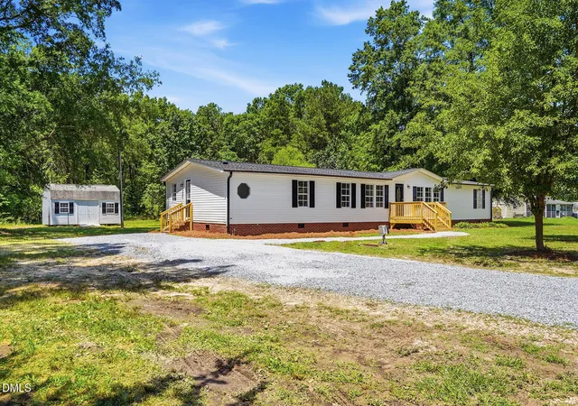 Homes for sale in Erwin, NC | 5114 Titan Roberts Rd, Erwin, NC 28339 | MLS# 10170882