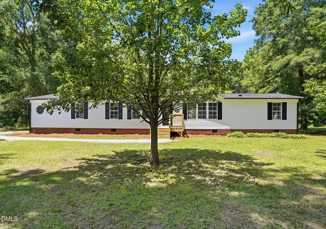 Homes for sale in Erwin, NC | 5114 Titan Roberts Rd, Erwin, NC 28339 | MLS# 10170882