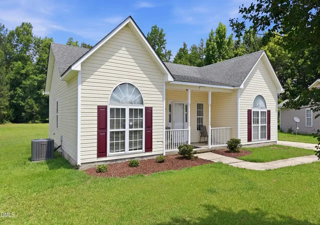 3rd image of 240 Katie Dr, Rocky Mount, NC 27803 | MLS# 10170699