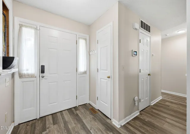 4th image of 4032 Sherry Ct, Jamestown, NC 27282 | MLS# 10170616