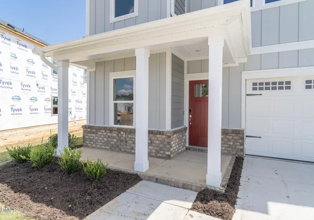 Photo 4 of Single family home for sale at 2509 Rosewood Blf Dr, Zebulon, NC 27597 | MLS# 10174212 | Listing updated on 2026-09-02