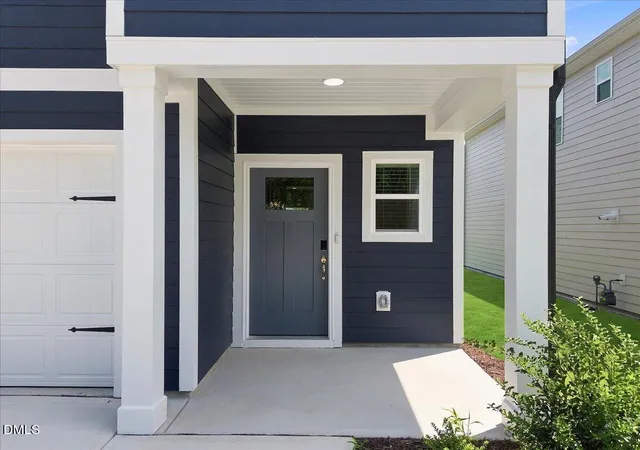 Photo 3 of Single family home for sale at 1427 Hatteras Rd, Durham, NC 27703 | MLS# 10173827 | Listing updated on 2026-10-08