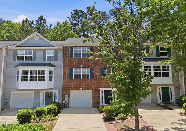 Homes for sale in Durham, NC | 3906 Lillington Dr, Durham, NC 27704 | MLS# 10170589