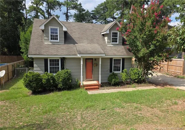 3rd image of 524 Country Club Dr, Fayetteville, NC 28301 | MLS# 763425