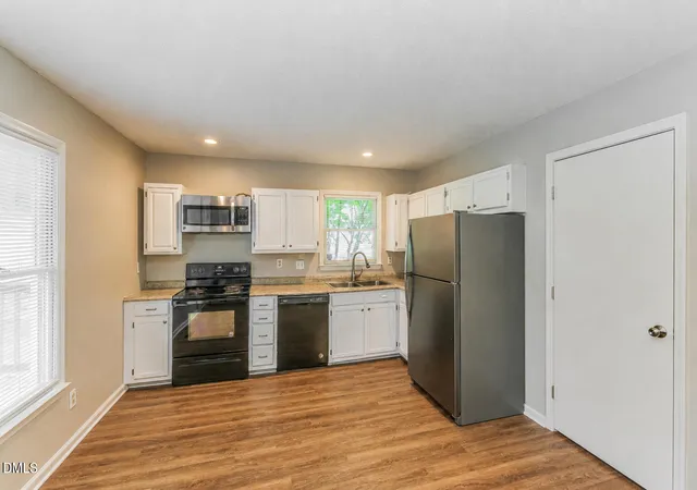 4th image of 7312 Pebblebrook Dr, Fayetteville, NC 28314 | MLS# 10170676