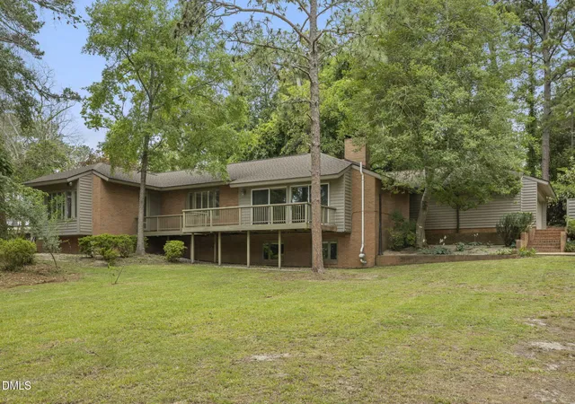 1st image of 501 Valley Rd, Fayetteville, NC 28305 | MLS# 10170651