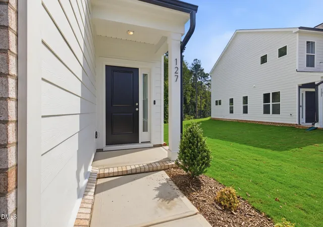 Photo 3 of Townhouse for sale at 127 Verlands Way, Garner, NC 27529 | MLS# 10170614 | Listing updated on 2026-10-09