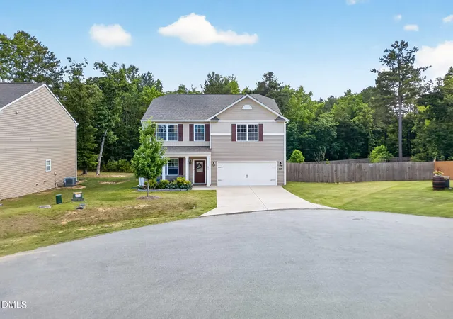 Photo 5 of Single family home for sale at 159 Weatherstone Ln, Zebulon, NC 27597 | MLS# 10171953 | Listing updated on 2026-08-17