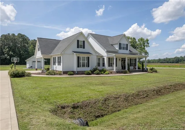 Photo 1 of Sale Pending at 111 N Church St, Newton Grove, NC 28366 | MLS# 763474 | Listing updated on 2026-08-11