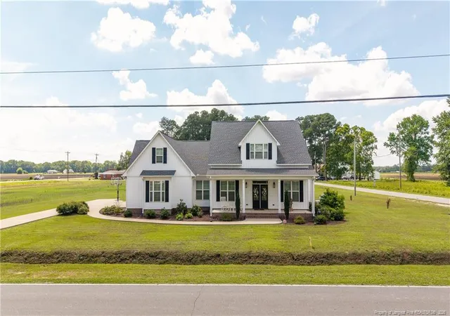 Photo 2 of Sale Pending at 111 N Church St, Newton Grove, NC 28366 | MLS# 763474 | Listing updated on 2026-08-11