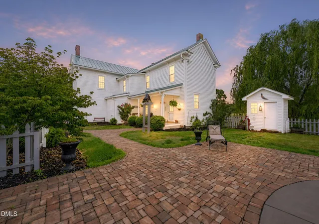 3rd image of 310 Gravel Hill Rd, Buffalo Junction, VA 24529 | MLS# 10170769