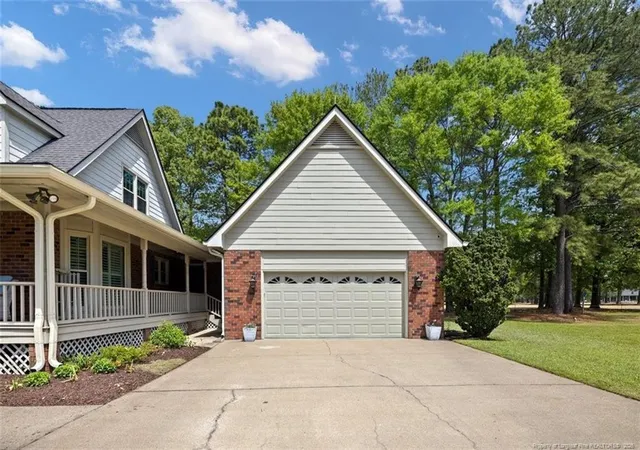 Photo 3 of Single family home for sale at 4159 Bent Grass Dr, Fayetteville, NC 28312 | MLS# 762082 | Listing updated on 2026-08-31
