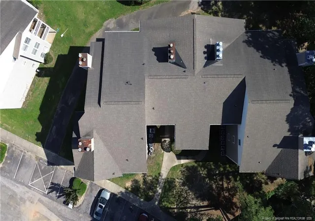 2nd image of 1006 Brookhollow Dr, Fayetteville, NC 28314