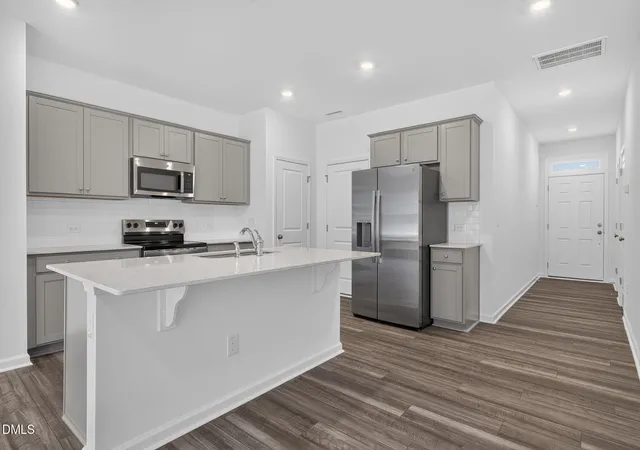 3rd image of 521 Fran Dr, Haw River, NC 27258 | MLS# 10170790