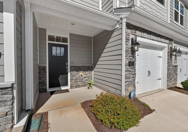 3rd image of 401 Brightleaf Rd, Hillsborough, NC 27278 | MLS# 10172308