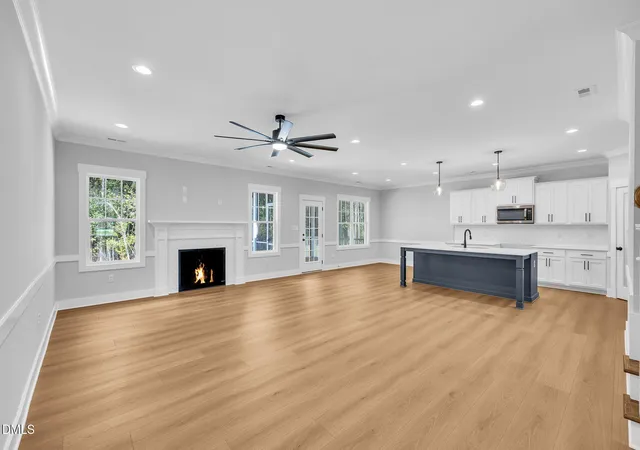 Photo 4 of Single family home for sale at 124 Freedom Ridge Dr, Smithfield, NC 27577 | MLS# 10172039 | Listing updated on 2026-09-20