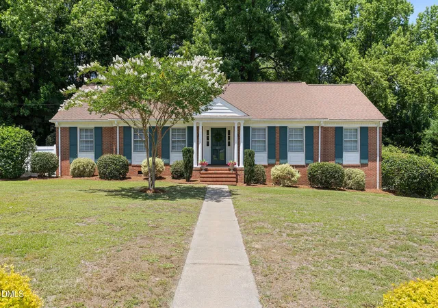 Photo 1 of Single family home for sale at 607 Gloucester Rd, Goldsboro, NC 27534 | MLS# 10171042 | Listing updated on 2026-09-09