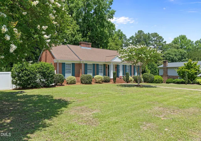 Photo 2 of Single family home for sale at 607 Gloucester Rd, Goldsboro, NC 27534 | MLS# 10171042 | Listing updated on 2026-09-09