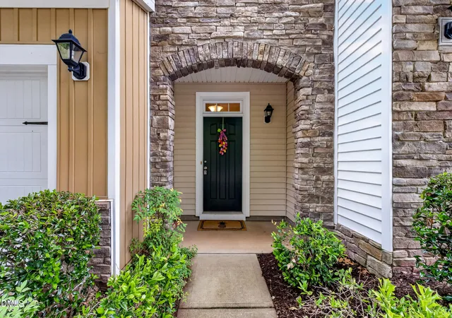Photo 2 of Townhouse for sale at 1268 Silver Beach Way, Raleigh, NC 27606 | MLS# 10170893 | Listing updated on 2026-09-04