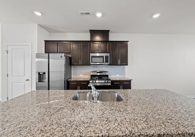 5th image of 6307 Perry Creek Rd, Raleigh, NC 27616 | MLS# 10170918