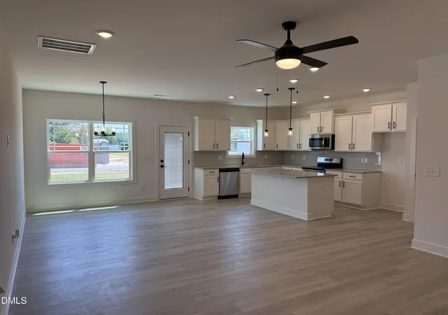 4th image of 32 Joyner Park Dr, Rocky Mount, NC 27803 | MLS# 10171004