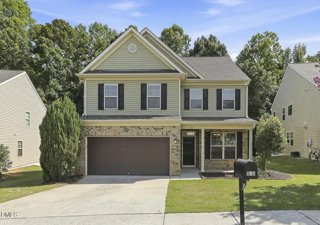 Homes for sale in Clayton, NC | 273 Florence Dr, Clayton, NC 27527 | MLS# 10171735
