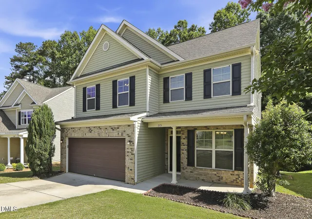 Homes for sale in Clayton, NC | 273 Florence Dr, Clayton, NC 27527 | MLS# 10171735